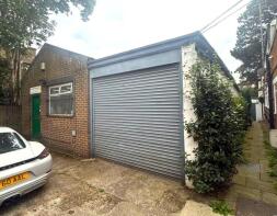 216b, Sydenham Road, Croydon CR0 2EB