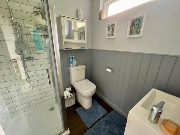 Bedroom 1 Ensuite