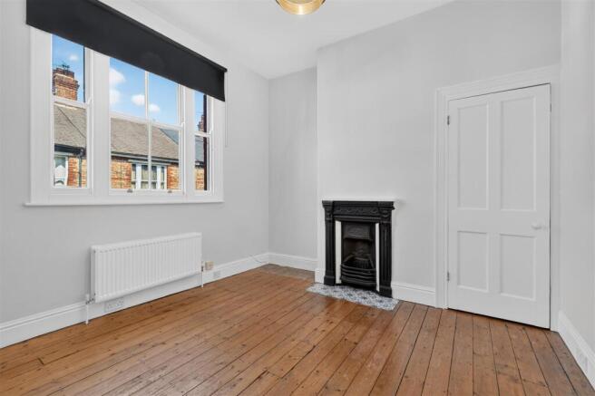 2 bed Terraced for sale Image 9