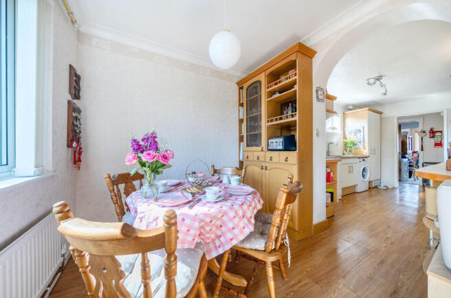 Kitchen/Breakfast Ro