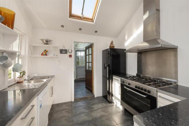 Island Wall, Whitstable