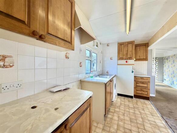 2 bed Park Home for sale Image 6