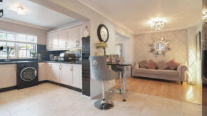 6, Whitwell View, Rossington, Doncaster DN11 0UJ