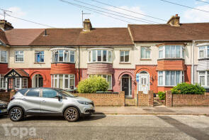 33, Robinia Avenue, Northfleet, Gravesend DA11 9QF