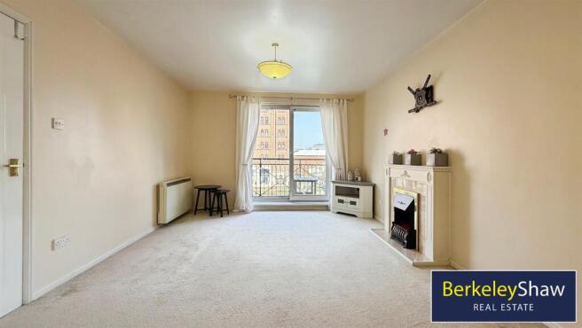 Living/dining room