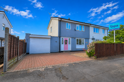 St. Marys Crescent, East Leake, Loughborough, LE12
