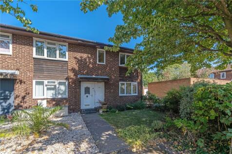 Briar Close, Hampton, TW12