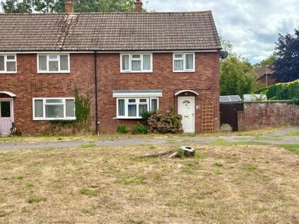 Ashley Close, Crondall, Farnham