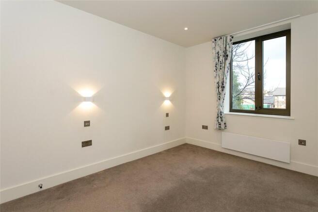 2 bed Apartment for sale Image 11