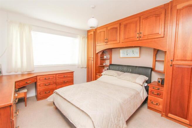 Bedroom 1.jpg