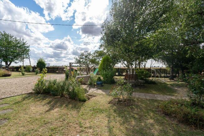 Garden at Front
