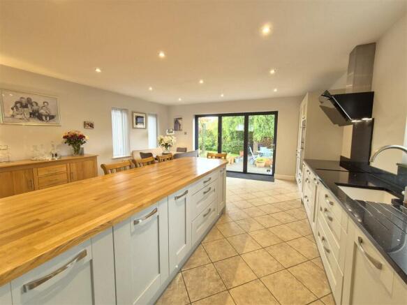 Extended Breakfast Kitchen