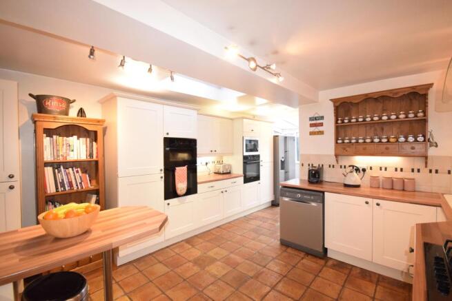 breakfast bar