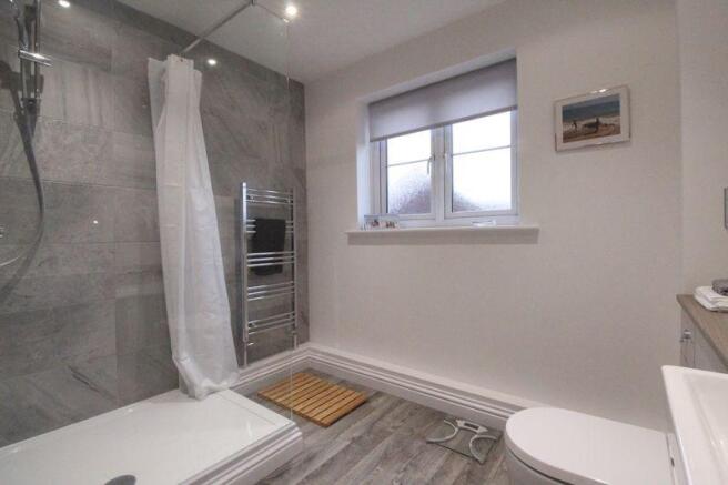 Bedroom One En...