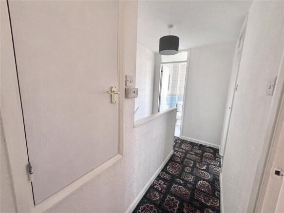 3 bed Semi-Detached for sale Image 12