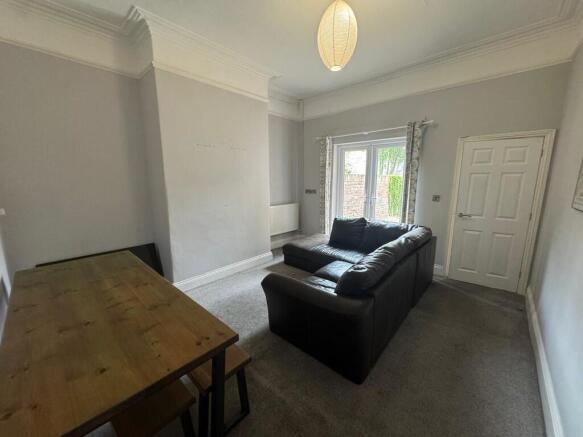 7 bed House Share to rent Image 4