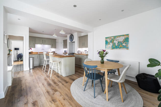 Kitchen/Dining