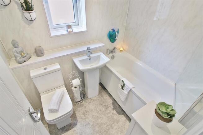OrchardGrove_Bathroom_1.jpg