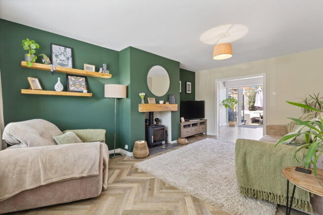 3 bed Semi-Detached for sale Image 7