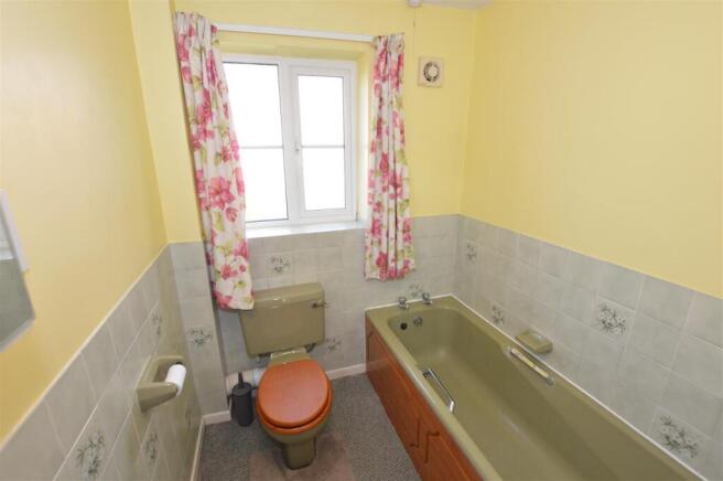 3 bed Detached Bungalow for sale Image 8