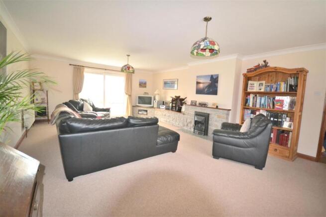 Living Room.JPG
