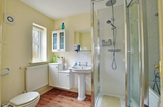 En suite Bathroom