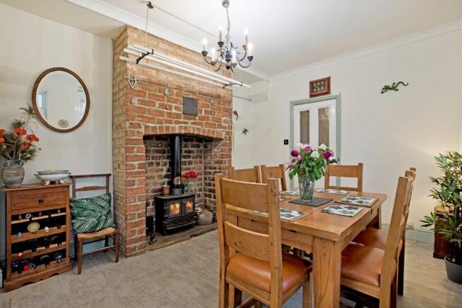4 bed Terraced for sale Image 7
