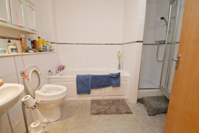 1 bed Apartment for sale Image 6