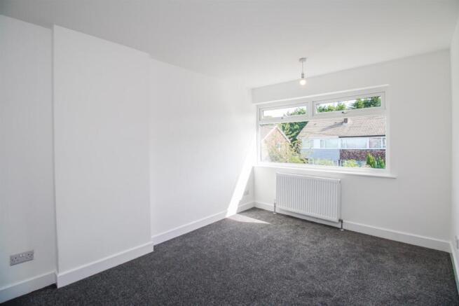 3 bed Semi-Detached for sale Image 8