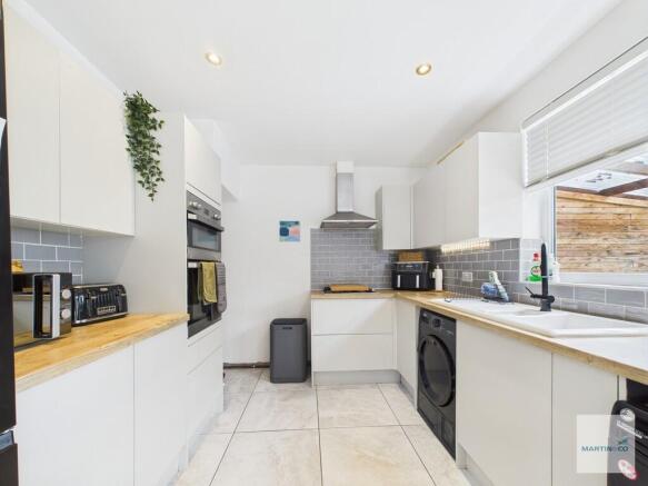 CAM03394G0-PR0314...