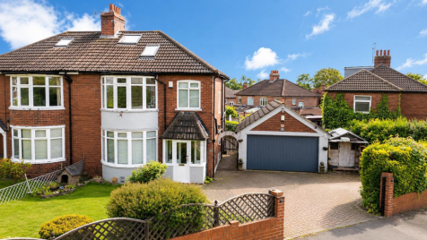 The Avenue, Alwoodley