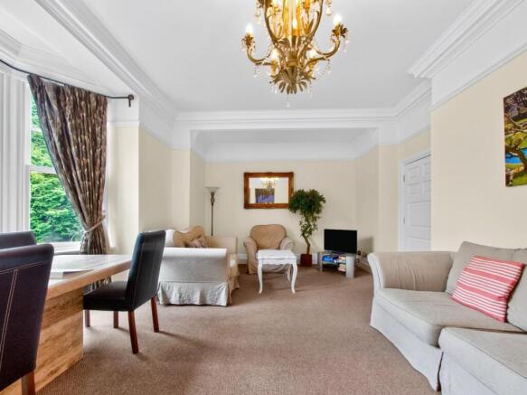 1 bed Flat for sale Image 4