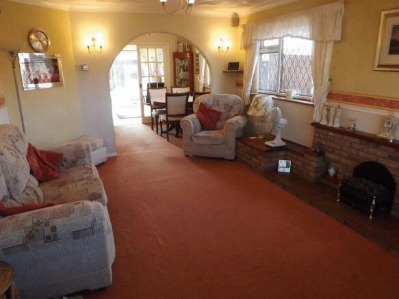 Lounge 2