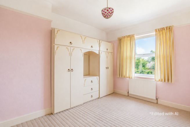 3 bed Town House for sale Image 6