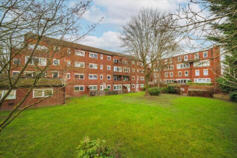 Ollgar Close, Shepherds Bush