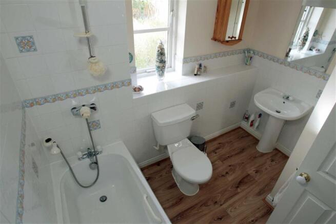 HOUSE BATHROOM - to 