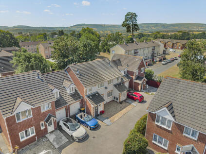 Llewellyn Grove, Newport, NP20