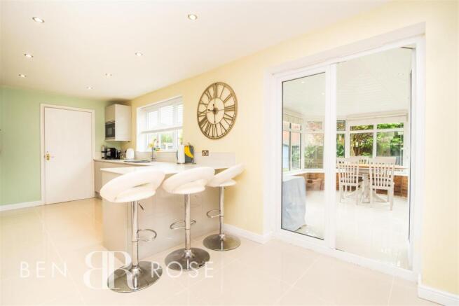 Kitchen/Breakfast Room