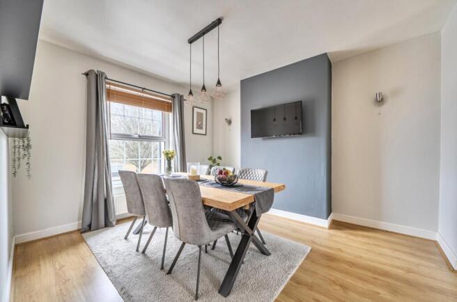 1405930-13-698201...