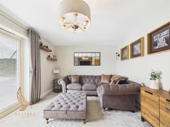 4 bed Detached for sale Image 12