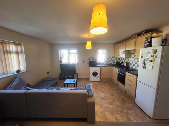 Lounge Dining roo...