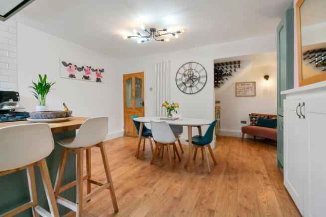 4 bed Terraced for sale Image 5