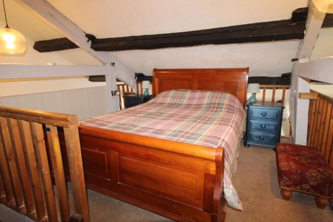 2 bed Apartment to rent Image 8