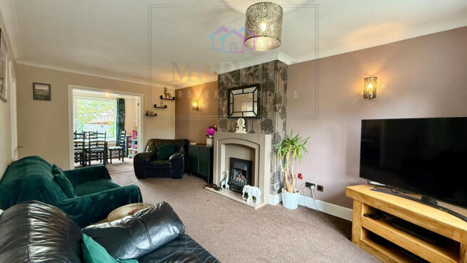 Semi-Detached for sale Image 4