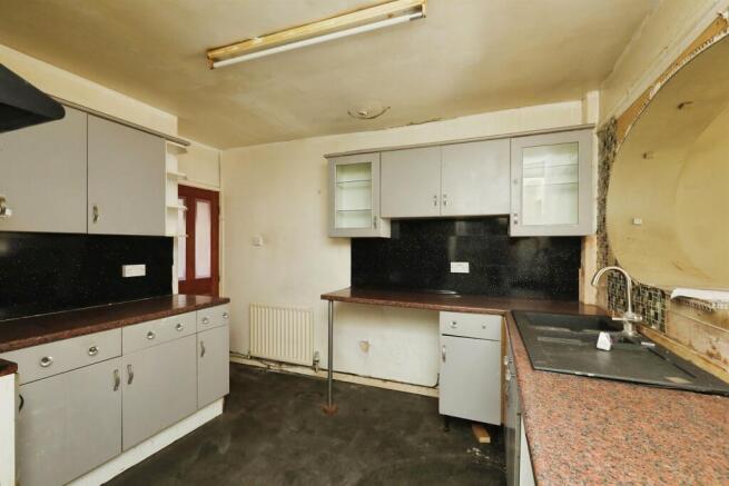 4 bed End of Terrace for sale Image 4