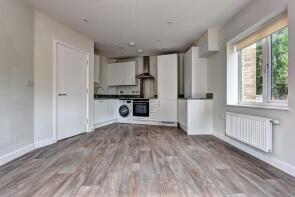 Flat 5, 5 Juniper House, Thornton Close, Leatherhead KT22 7RS