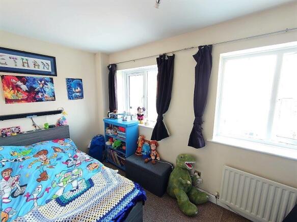 Bedroom 2A.jpg