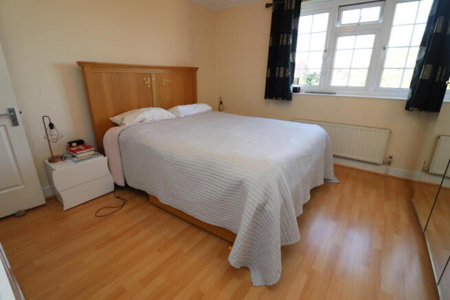 MAIN BEDROOM
