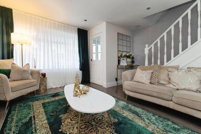 3 bed Semi-Detached for sale Image 5