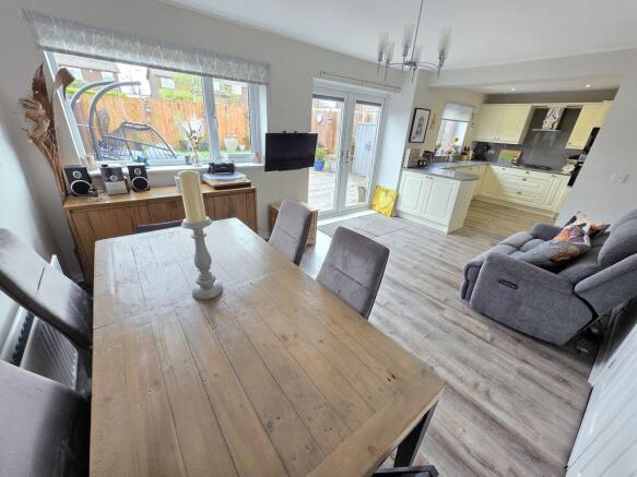 Open Plan Dining/Kitchen Area